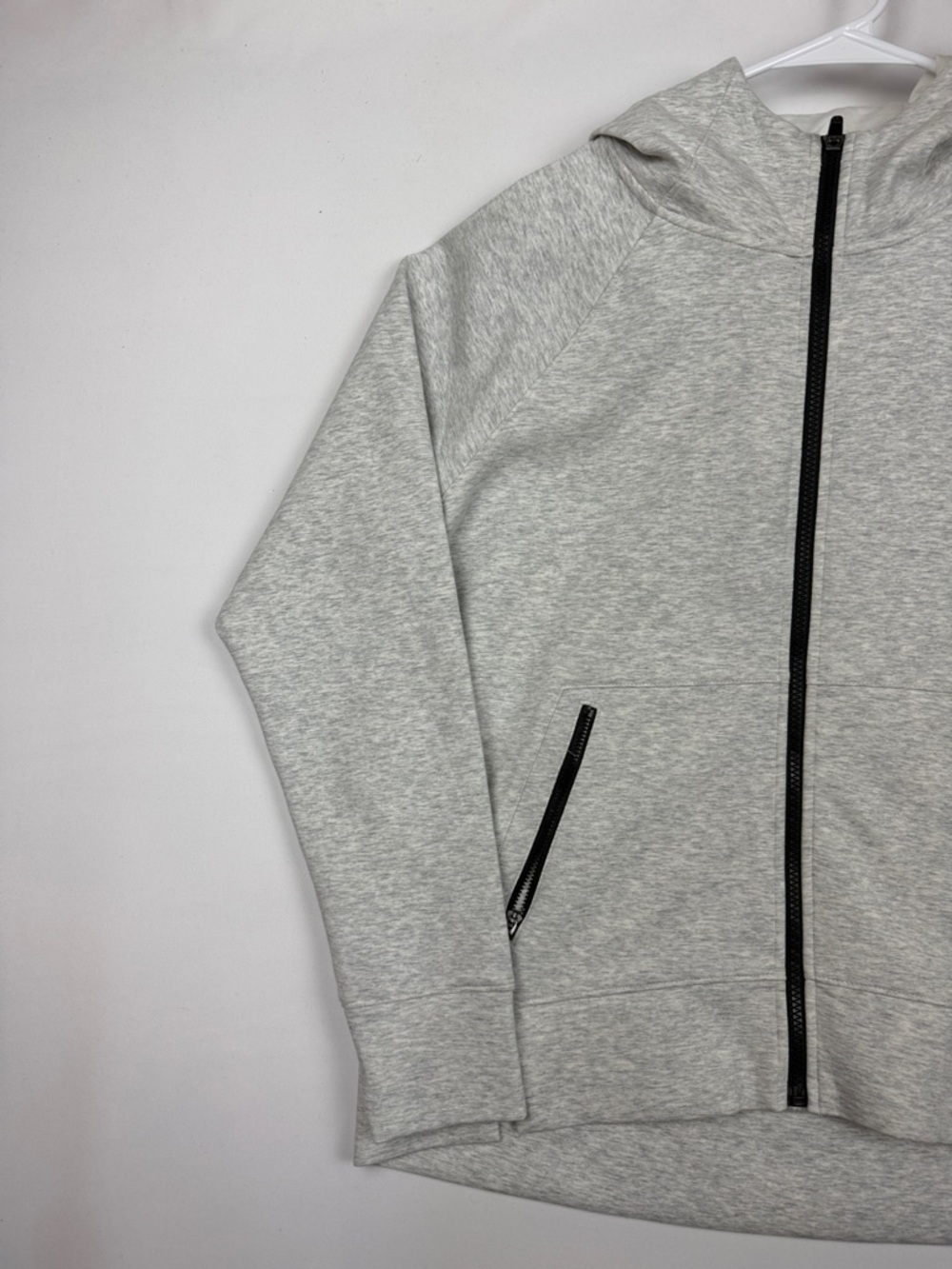 DSG Light Gray Full-Zip Hoodie with Black Trim Women’s Medium New With Tags - Picture 2 of 6